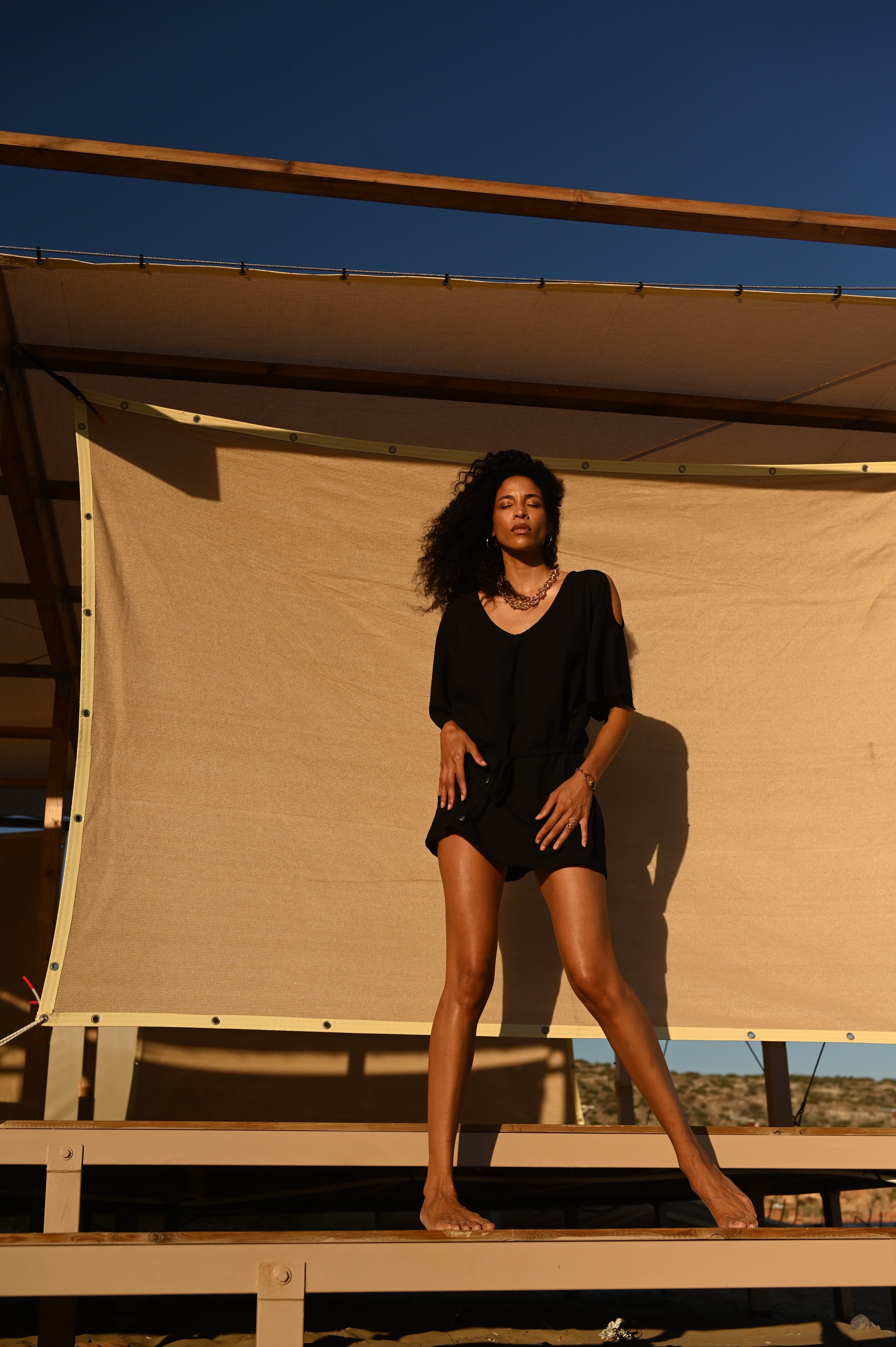 NOIR DRESS TOP